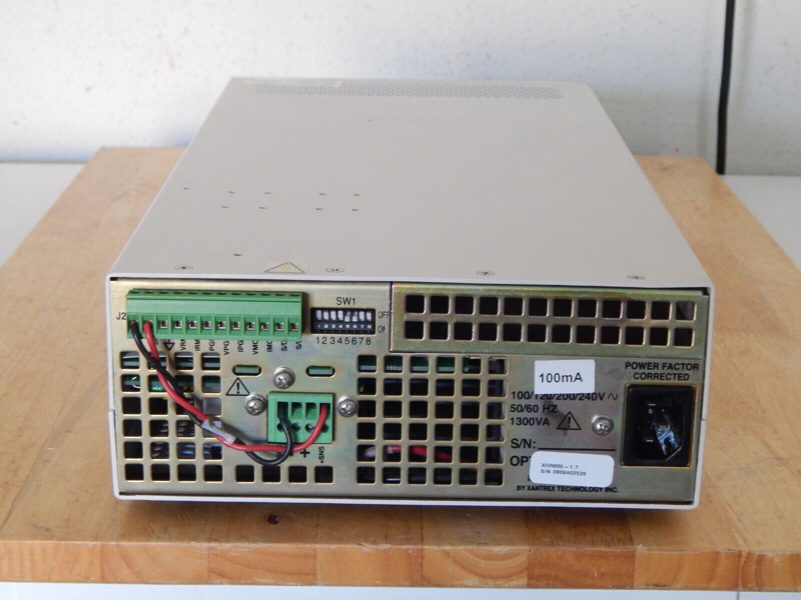 XHR600-1.7 DC Power Supply 0-600V 0-1.7A 1000W XHR600-1.7 DC Power Supply 0-600V 0-1.7A 1000W